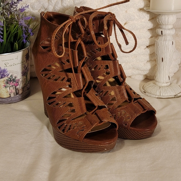 Sbicca  Leather lace up platform sandals Size 7 Brown - Picture 6 of 7
